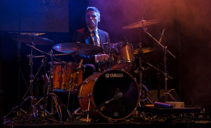 Carlos Brull, drums.
